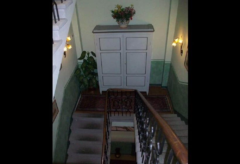 בית מלון כפרי Alpino