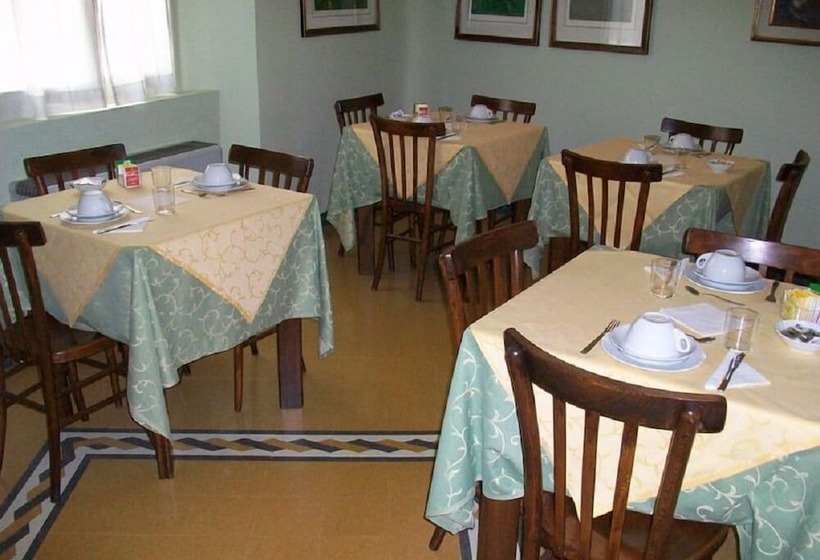 בית מלון כפרי Alpino