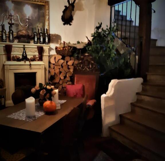 فندق Altfraenkische Weinstube