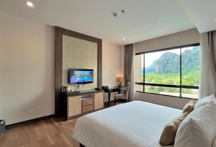 هتل Amari Vang Vieng