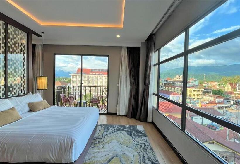 酒店 Amari Vang Vieng