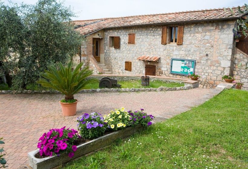 Отель Antico Borgo Poggiarello