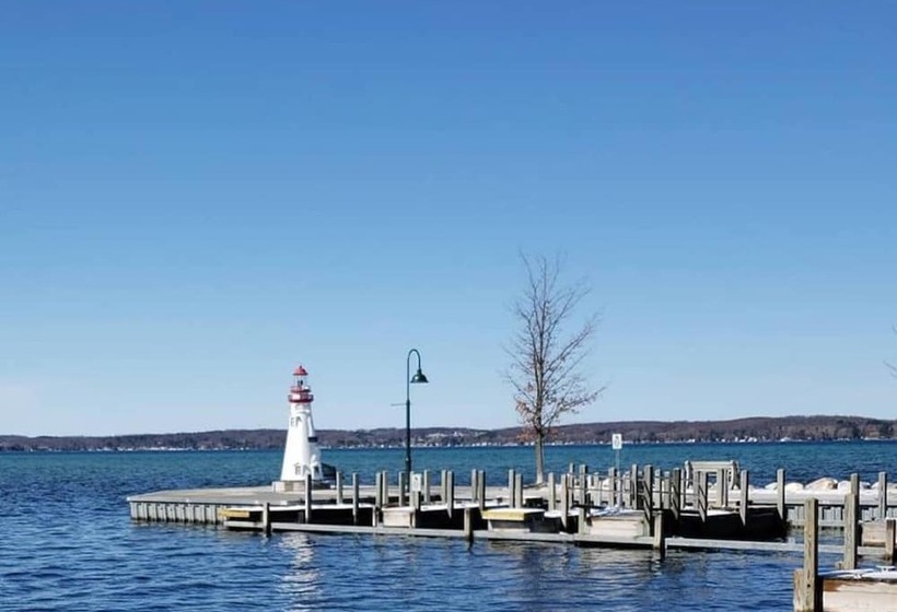 فندق Applesauce Inn B&b