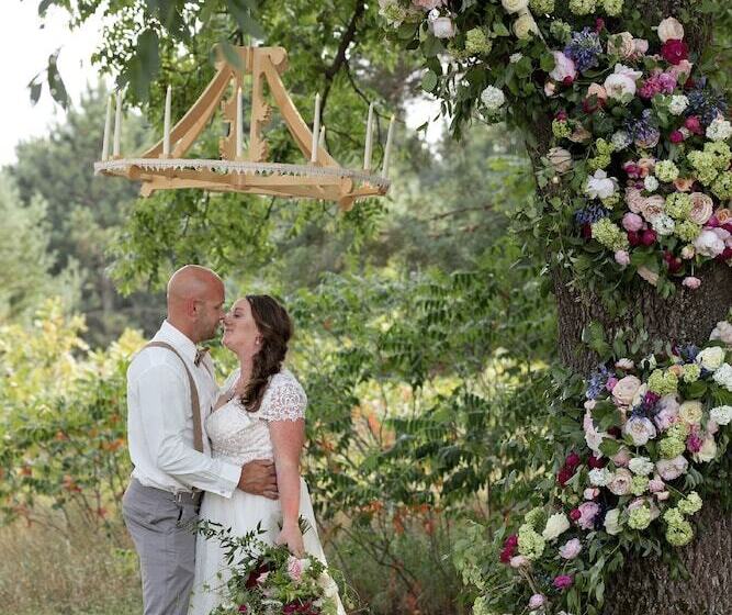 فندق Applesauce Inn B&b