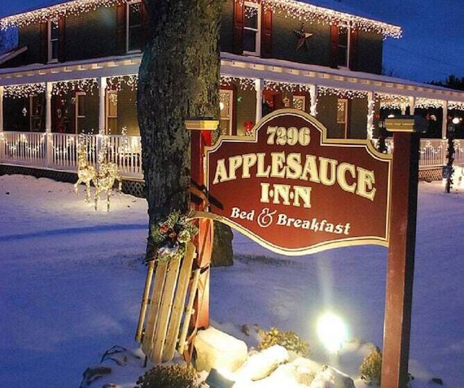 فندق Applesauce Inn B&b