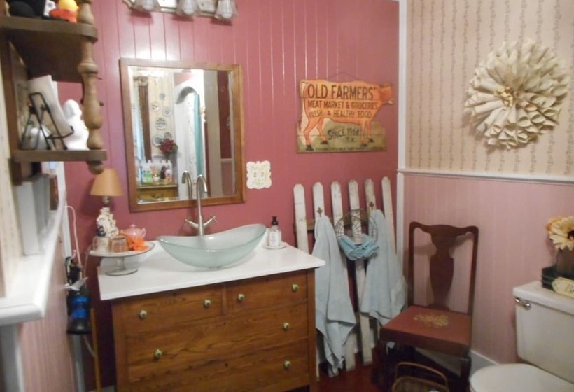 فندق Applesauce Inn B&b