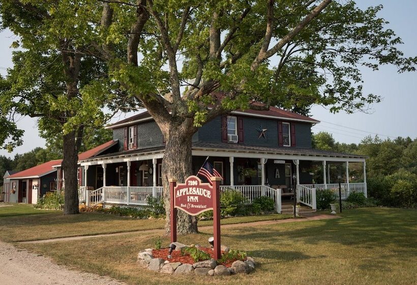 فندق Applesauce Inn B&b