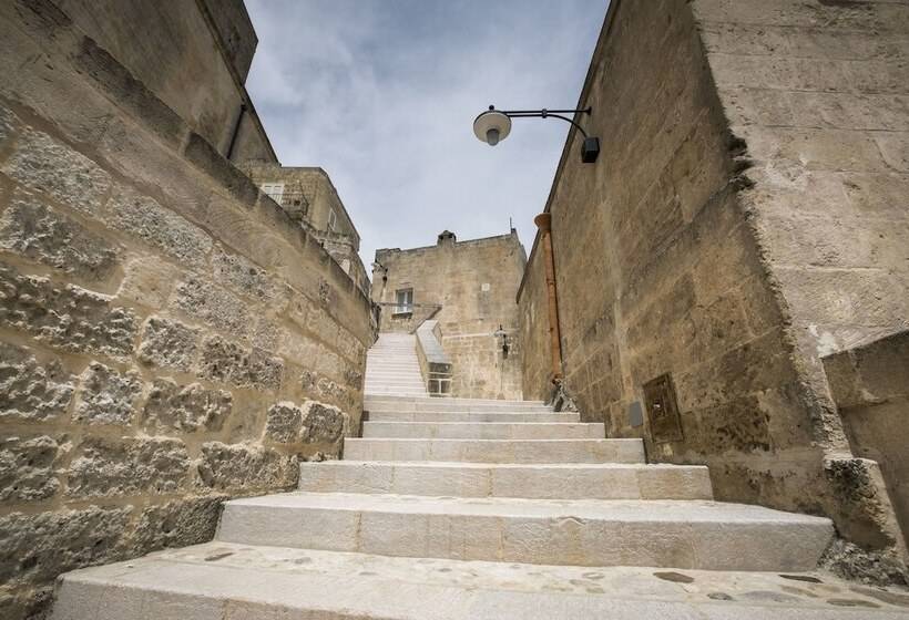 Aquatio Cave Luxury Hotel & Spa