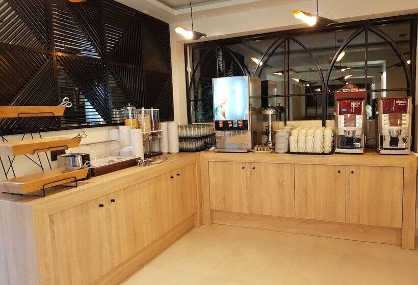 Отель Athens Coast