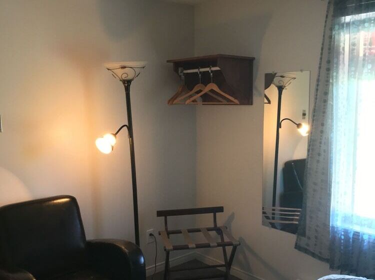 酒店 Auberge La Courtepointe