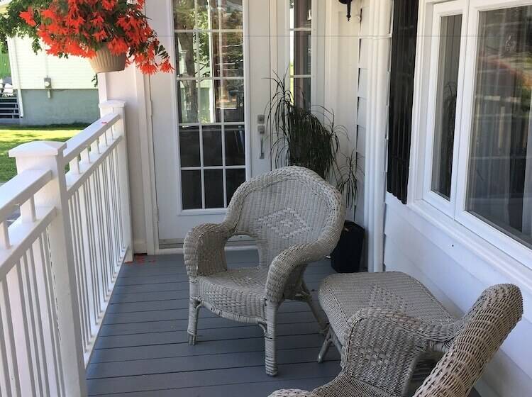 酒店 Auberge La Courtepointe