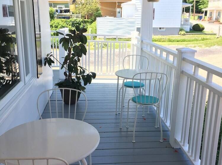 酒店 Auberge La Courtepointe