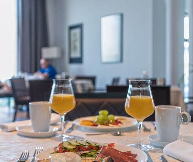 Отель Bellevue Superior City