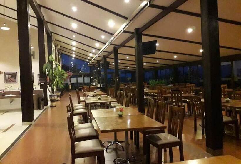 ホテル Bess Resort And Waterpark Lawang