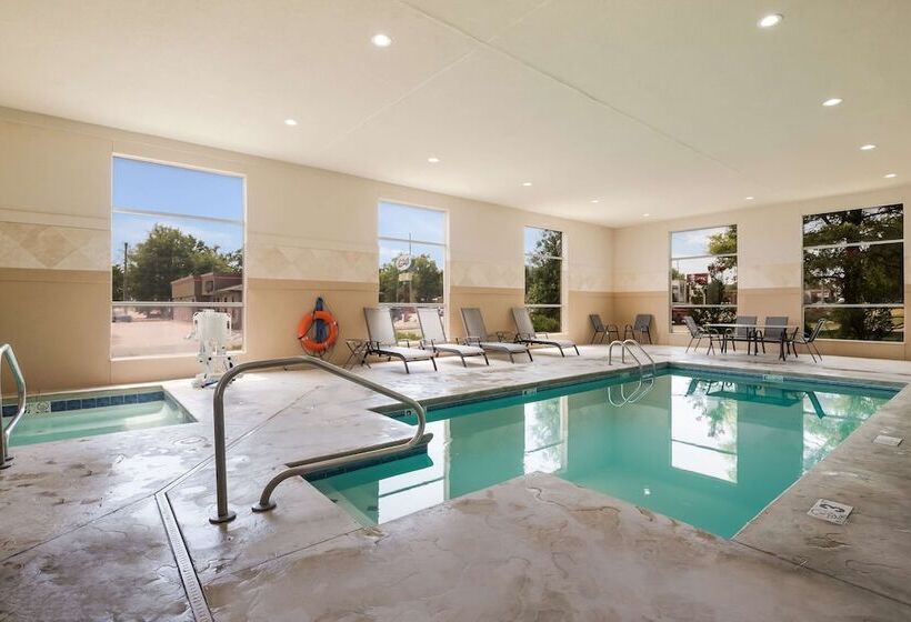 فندق Best Western Coffeyville Central Business District Inn And Suites