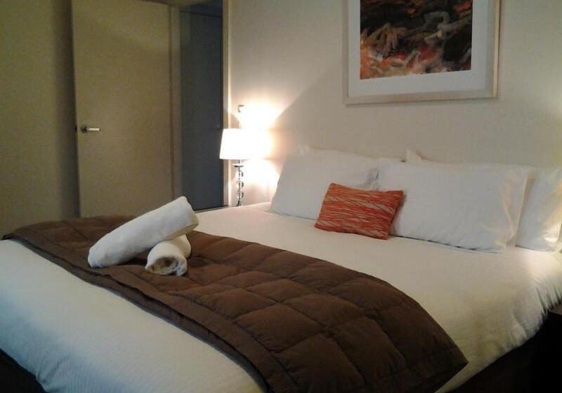 בית מלון כפרי Briars Country Lodge