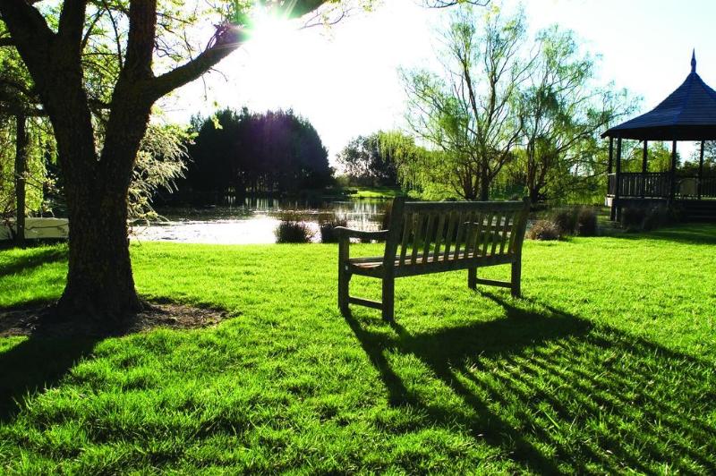 בית מלון כפרי Briars Country Lodge