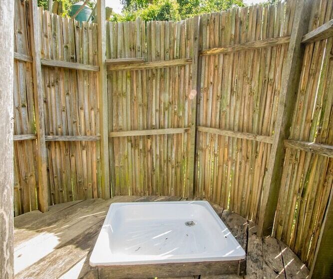 هتل Bushara Island Camp