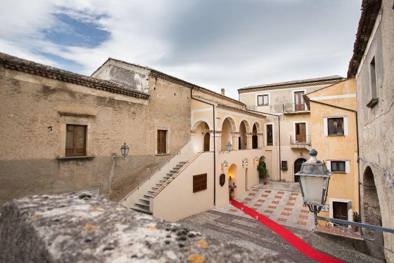 酒店 Castello Di Altomonte