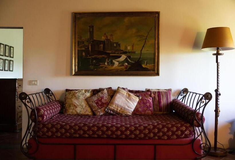 בית מלון כפרי Castello Di Bibbione