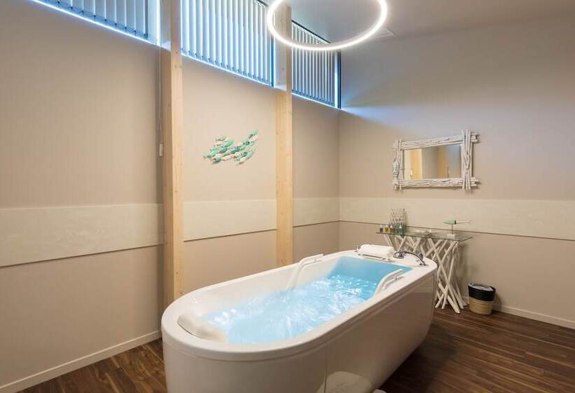 בית מלון כפרי Center Parcs Les Trois Forêts