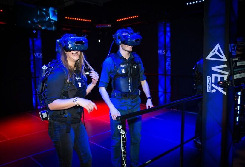 Отель Center Parcs Les Trois Forêts