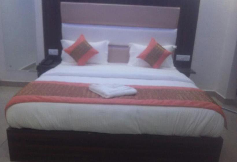 فندق Classic Park