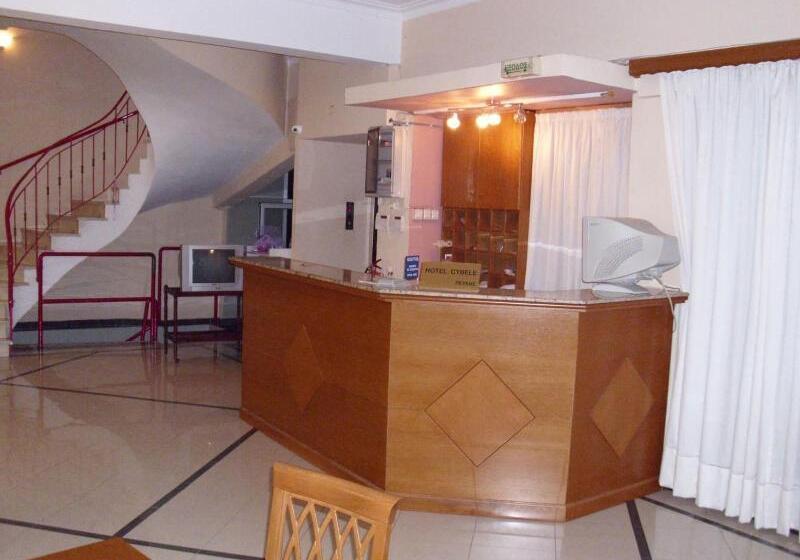 בית מלון כפרי Cybele Pefki