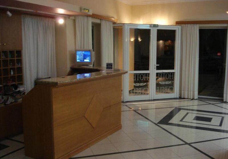 בית מלון כפרי Cybele Pefki