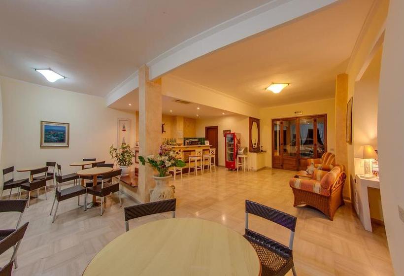 Отель Del Golfo Dependance