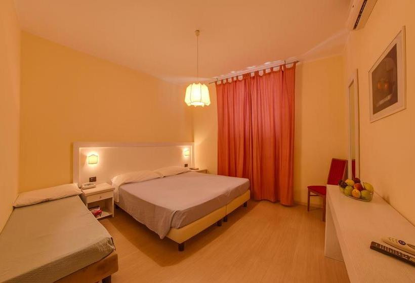 Отель Del Golfo Dependance