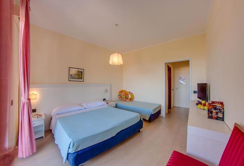 Отель Del Golfo Dependance