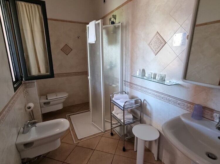 בית מלון כפרי Delle Isole