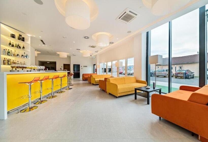 ホテル Garden Hill