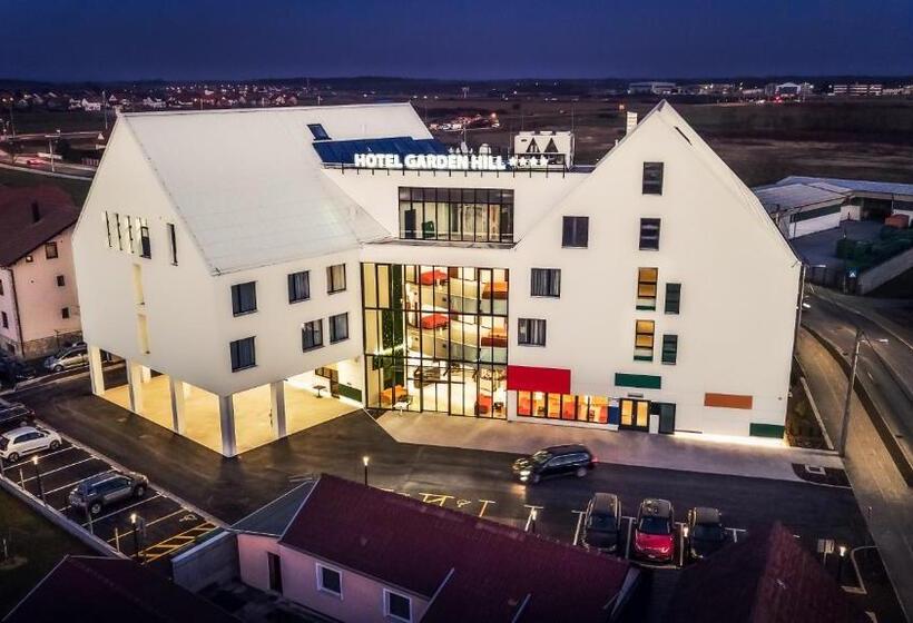 فندق Garden Hill