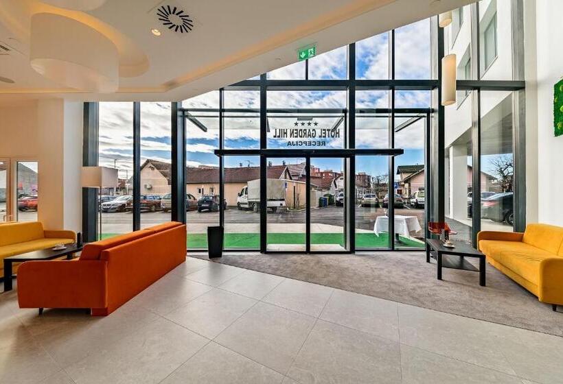 فندق Garden Hill