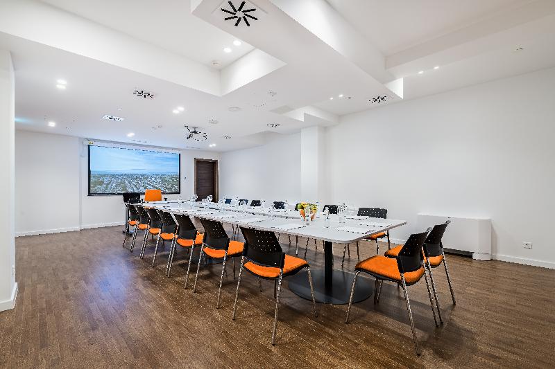 בית מלון כפרי Garden Hill