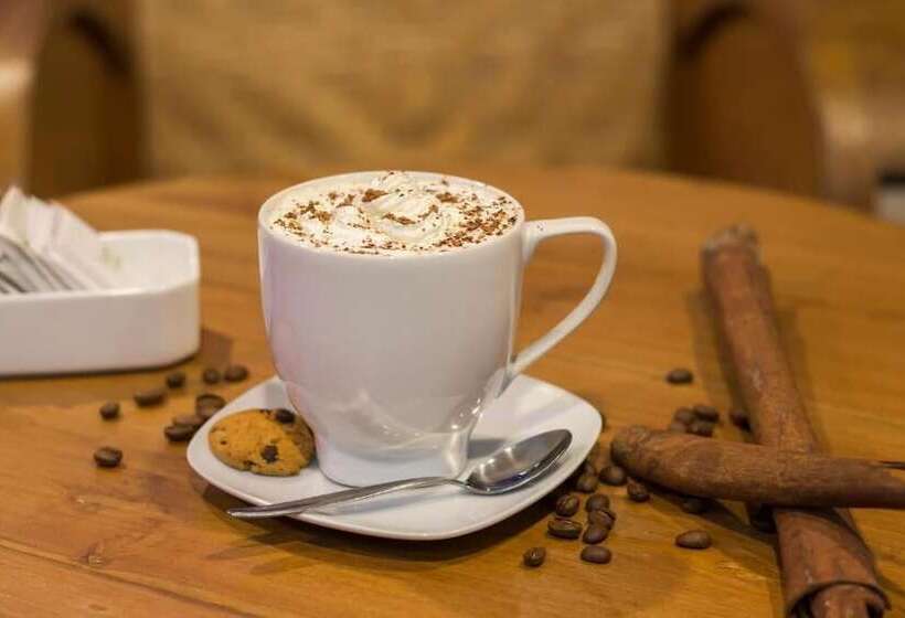 فندق Grand Puri Saron Yogyakarta