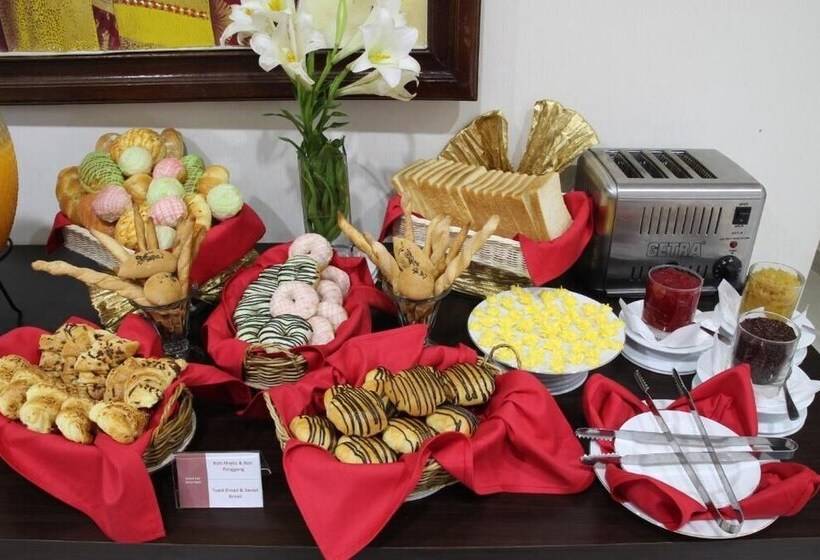 فندق Grand Puri Saron Yogyakarta