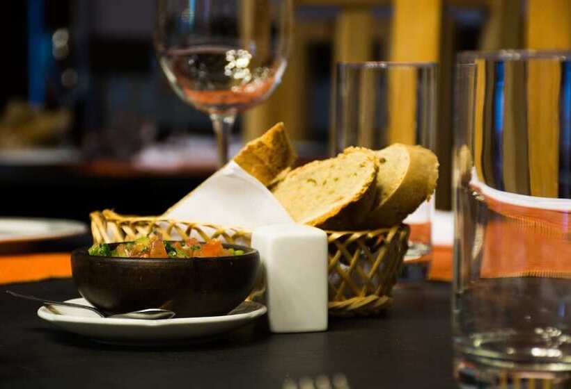 בית מלון כפרי Hacienda Histórica Marchigüe