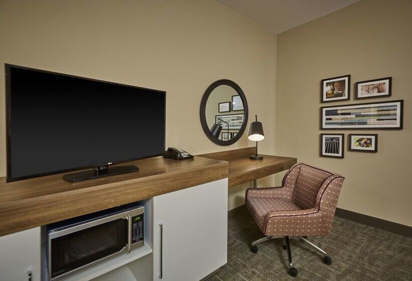 فندق Hampton Inn & Suites Roseburg
