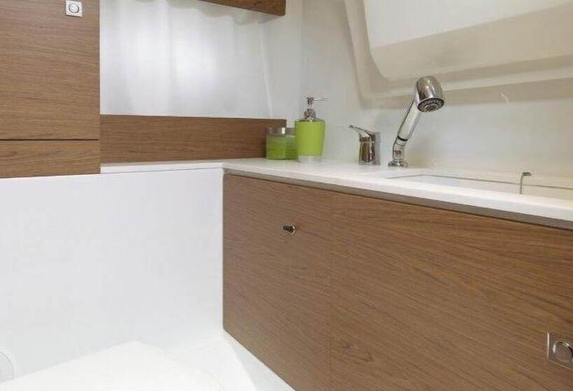 ホテル Houseboat