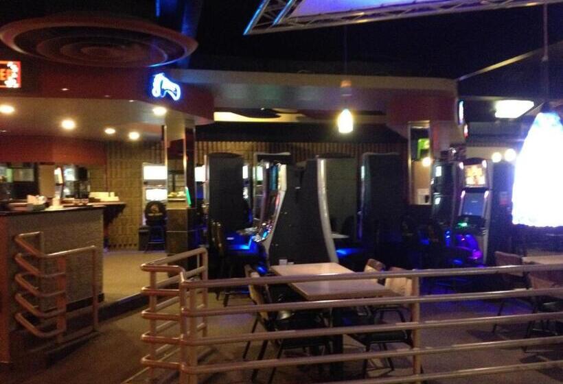 فندق Keystone Motor Inn