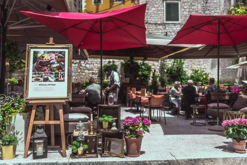 酒店 King Kresimir Heritage