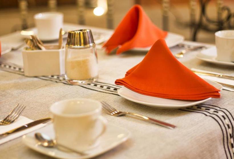 Отель La Casa de los Dos Leones