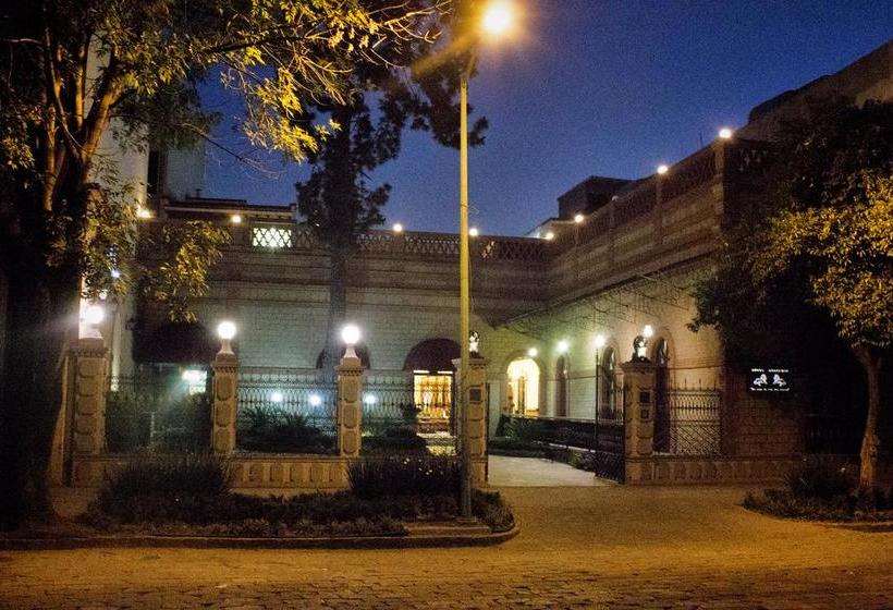 Отель La Casa de los Dos Leones