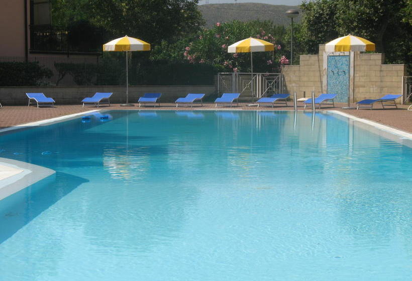 בית מלון כפרי La Pineta