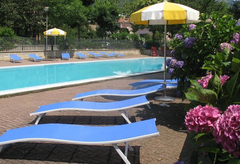 בית מלון כפרי La Pineta