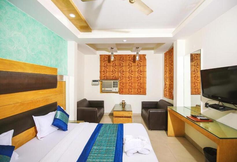 호텔 Lav Kush Deluxe