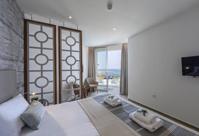 Leonardo Plaza Cypria Maris Beach Hotel & Spa